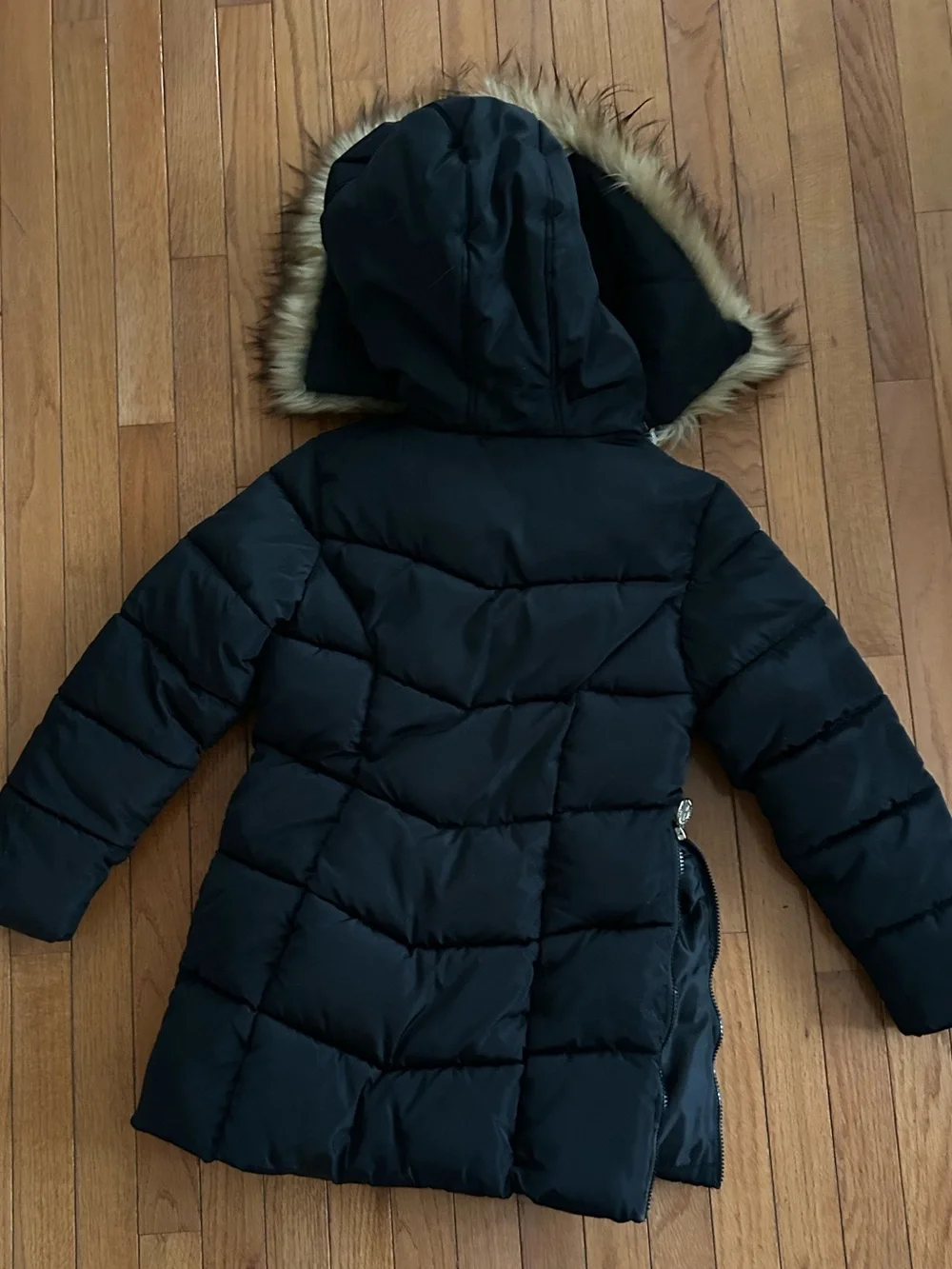 DKNY Girls Black Puffer Coat Sherpa Hood Size M (10/12)